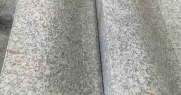 绥化芙蓉白S型拉丝面路沿石