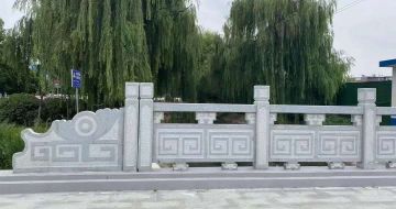 绥化 芝麻灰桥栏杆、河道栏杆安装效果
