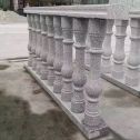 绥化 芝麻白圆形光面花瓶柱，栏杆