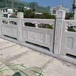 绥化 芝麻白栏杆