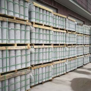 绥化 芝麻白挡车柱、阻车桩、隔离柱