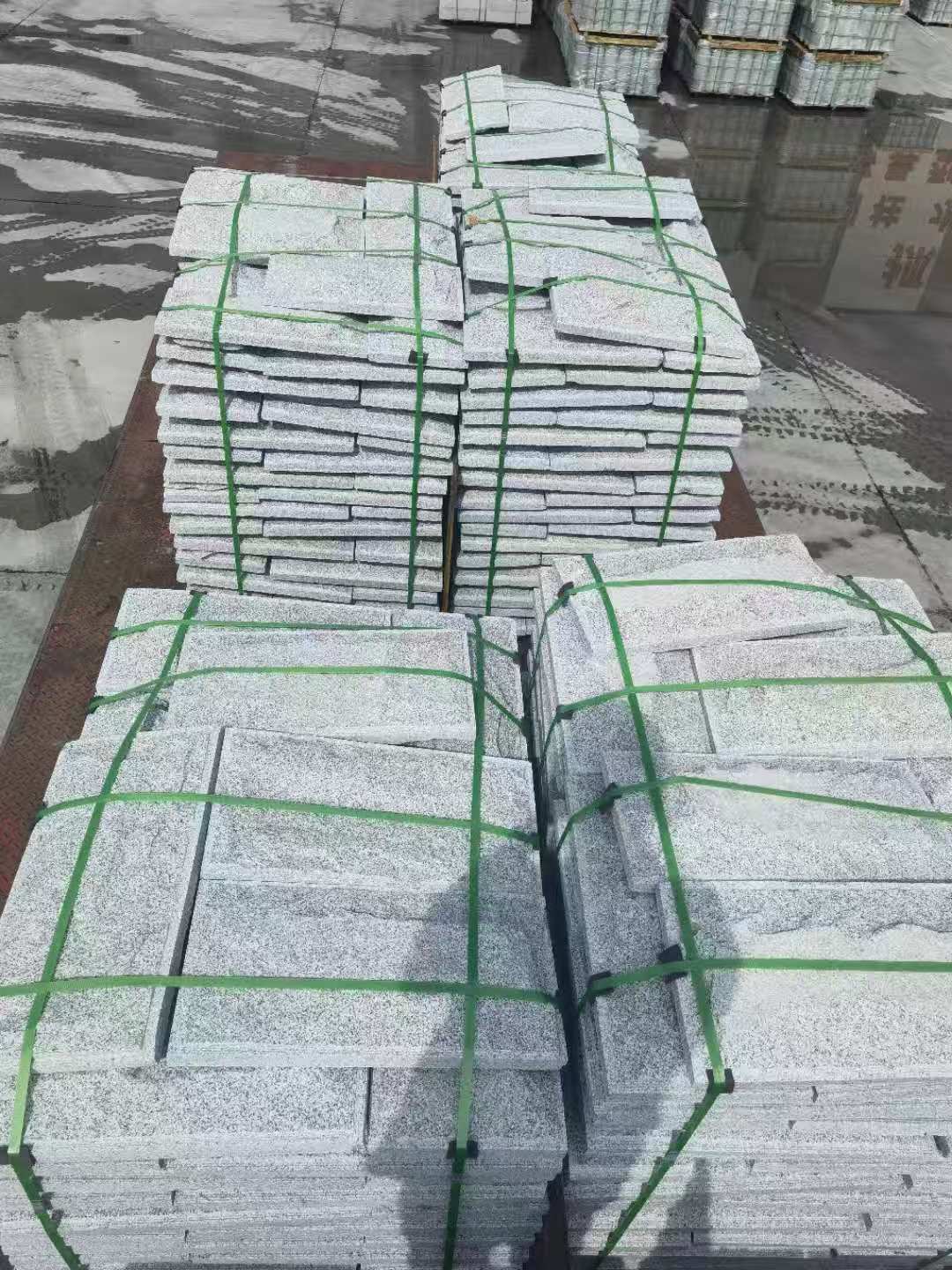 绥化 芝麻白蘑菇石装车出货