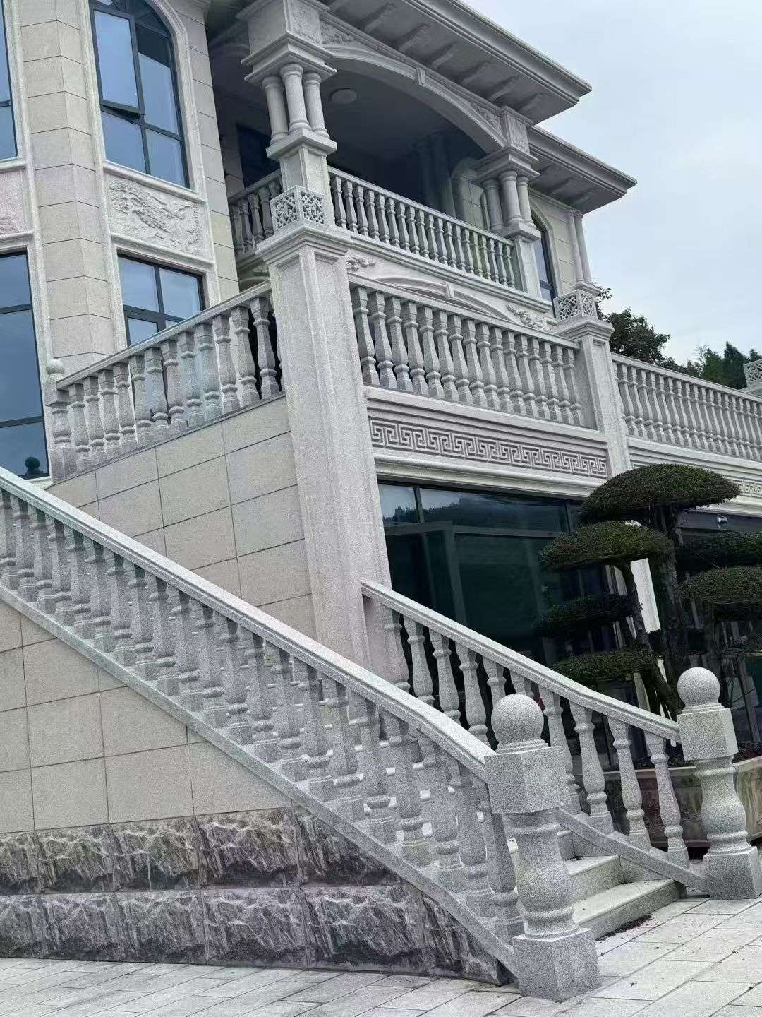 绥化 芝麻白别墅，栏杆