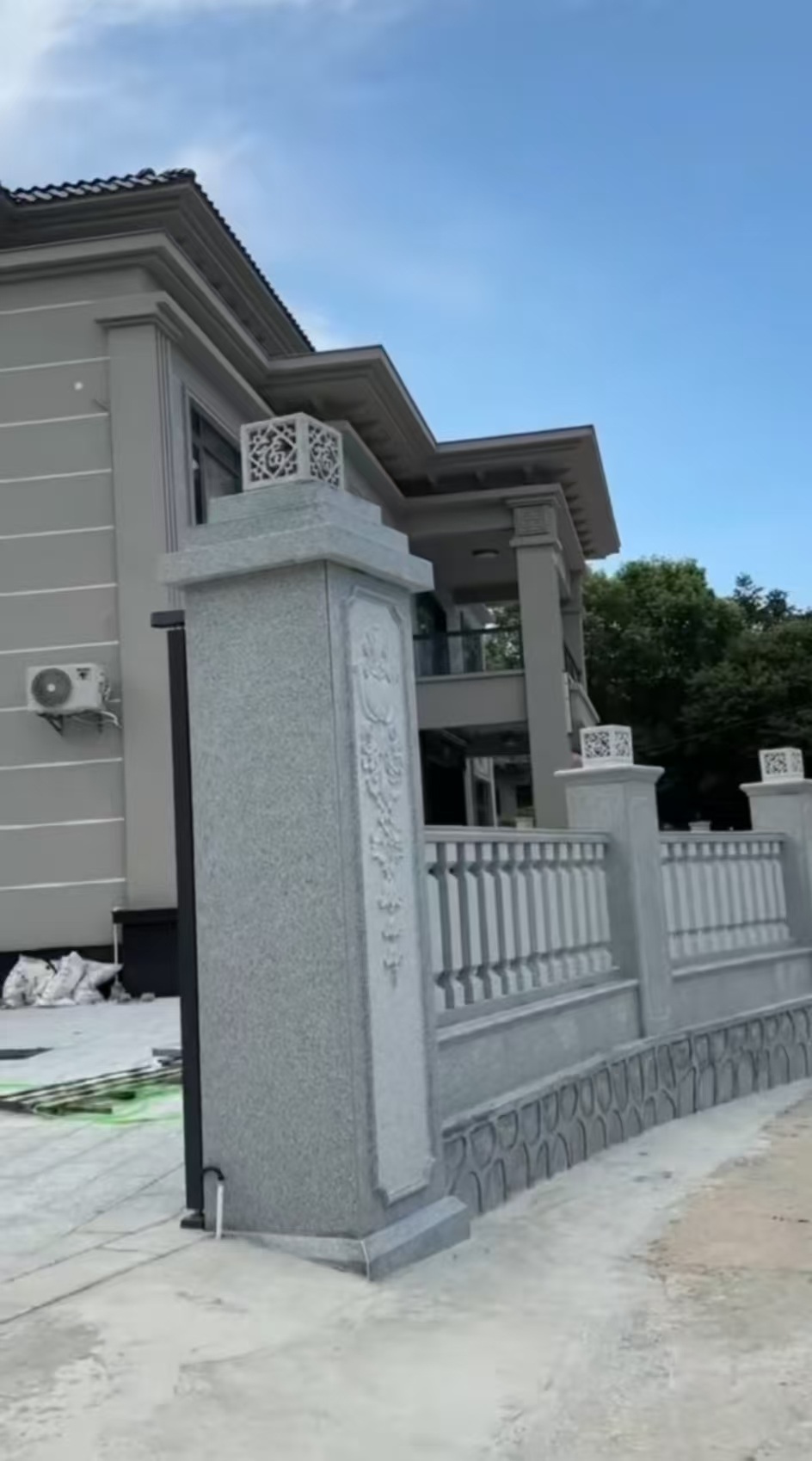 绥化 芝麻白别墅围墙栏杆，私人订制