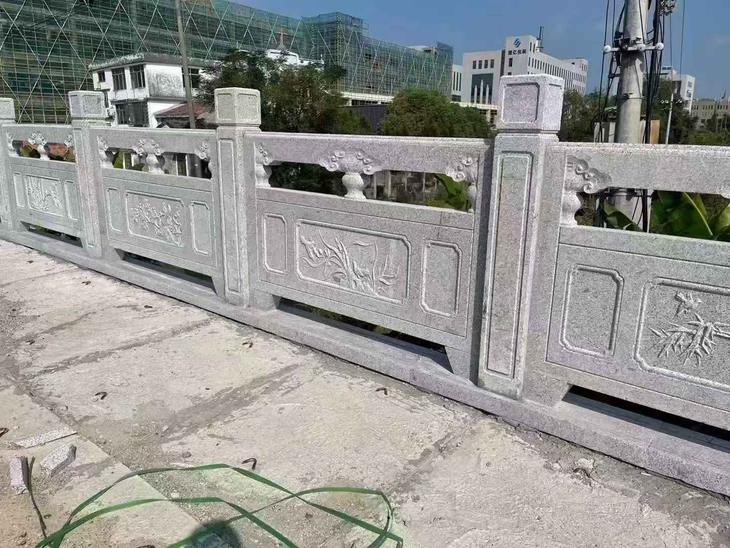 绥化 芝麻白栏杆