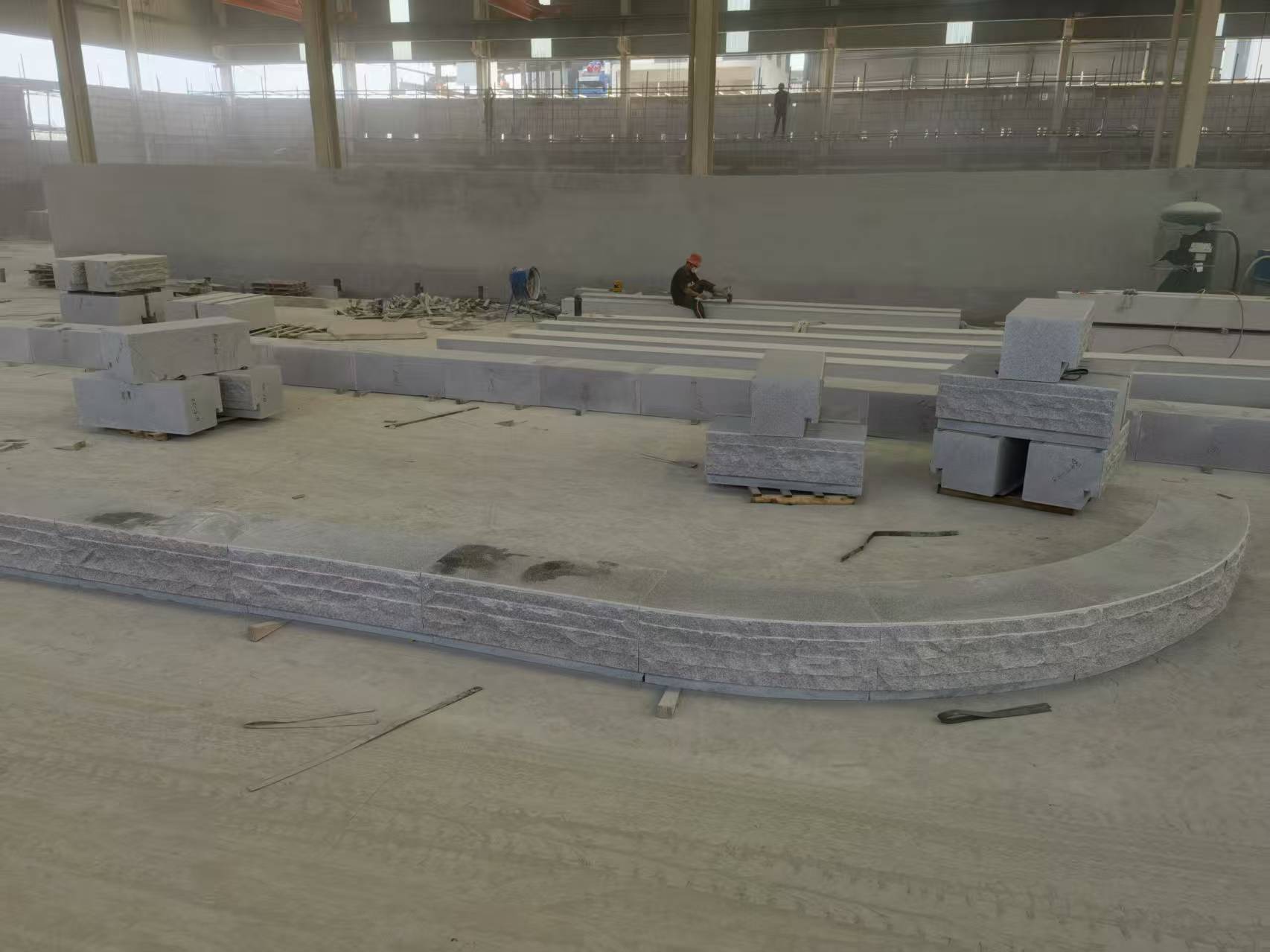 绥化 芝麻白整石坐凳（光面+自然面）