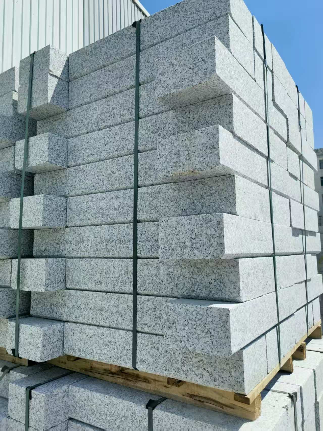 绥化 路沿石颜色均匀、尺寸标准