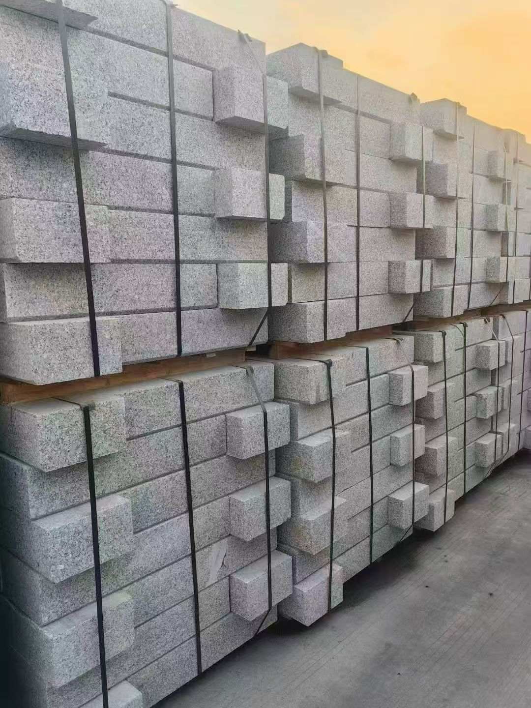 绥化 芝麻白路沿石