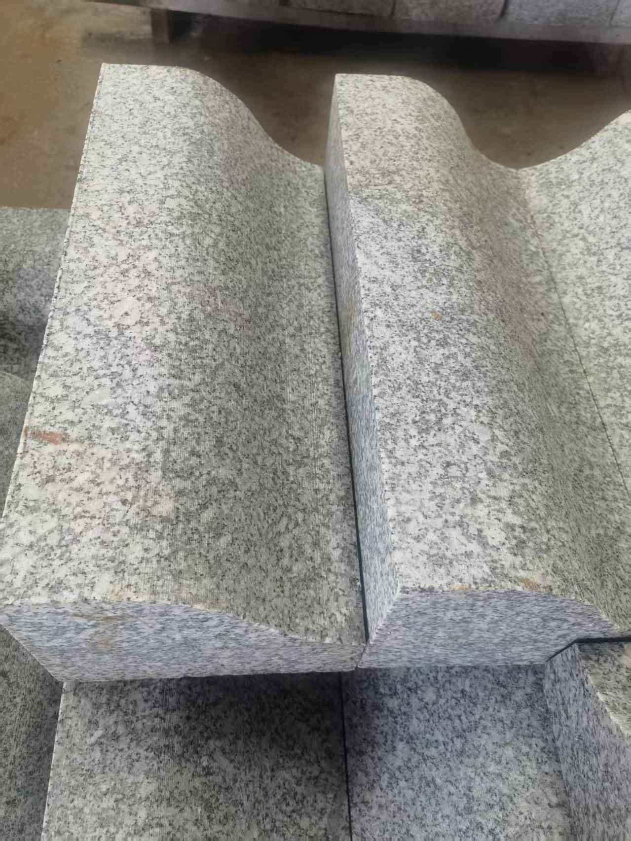 绥化芙蓉白S型拉丝面路沿石